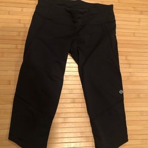 LULULEMON- crop leggings with back zipper pocket, wore only once.